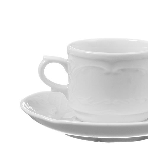 Tassen und Becher